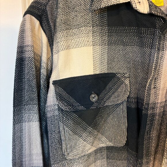 Cabela’s Outer Cotton Flannel Shirt – Size L Regular | Rugged Comfort & Classic - Picture 5 of 6